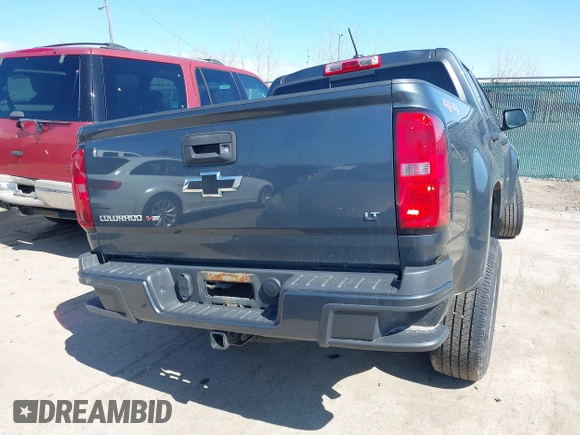 2017 Chevrolet Colorado 4WD LT z VIN 1GCGTCEN0H1159506, wystawiony jako IAAI lot #41886802 z przebiegiem 132 007 mil mil oraz . Historia ofert i sprzedaży dostępna na DreamBid. Obrazek 16.