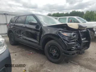 2024 Ford Police Interceptor Utility z VIN 1FM5K8AB0RGA21994, wystawiony jako Copart lot #56233055 z przebiegiem 10 017 mil mil oraz Szkody całkowita. Historia ofert i sprzedaży dostępna na DreamBid. Obrazek 4.