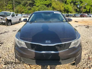 2018 Kia Optima LX with VIN KNAGT4L30J5239634, listed as a Copart auction lot 52647545 with 195,626 mi miles and Clean Title. Bid and sale history available at carsss.com. Image 5.