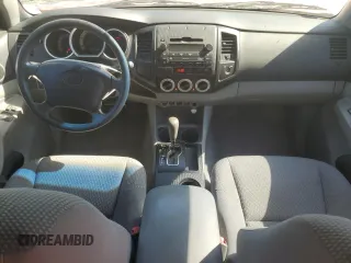 2011 Toyota Tacoma z VIN 5TFTX4CN1BX010490, wystawiony jako Copart lot #53556515 z przebiegiem 173 794 mil mil oraz Szkoda całkowita • Salvage title. Historia ofert i sprzedaży dostępna na DreamBid. Obrazek 8.
