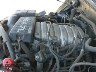 2002 Toyota Tundra SR5 с VIN 5TBRT34102S255596, выставлен на аукционе IAAI как лот 42627570 с пробегом 335 085 миль миль и . История ставок и продаж доступна на DreamBid. Изображение 20.