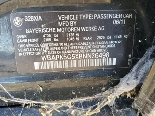2011 BMW 3 Series 328i xDrive z VIN WBAPK5G5XBNN26498, wystawiony jako Copart lot #46902015 z przebiegiem Nie podano mil oraz Tytuł czysty. Historia ofert i sprzedaży dostępna na DreamBid. Obrazek 12.