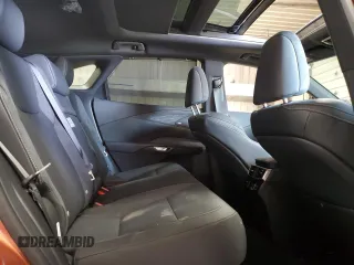 2024 Lexus RX 350h z VIN 2T2BBMCA3RC063302, wystawiony jako Copart lot #56977445 z przebiegiem 653 mil mil oraz Szkody całkowita. Historia ofert i sprzedaży dostępna na DreamBid. Obrazek 11.