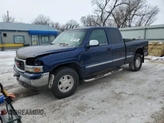 2000 GMC New Sierra 1500 SLE with VIN 2GTEK19T9Y1352237, listed as a Copart auction lot 45910155 with 279,062 mi miles and Salvage Title. Bid and sale history available at carsss.com. Image 1.