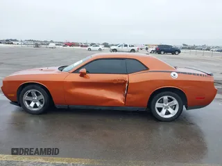 2011 Dodge Challenger z VIN 2B3CJ4DG9BH602419, wystawiony jako IAAI lot #40753257 z przebiegiem 124 282 mil mil oraz . Historia ofert i sprzedaży dostępna na DreamBid. Obrazek 14.