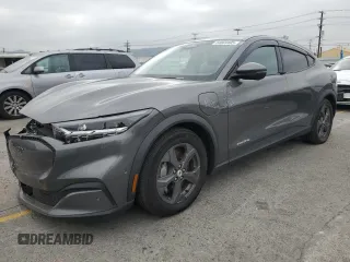 2021 Ford Mustang Mach-E Select z VIN 3FMTK1SS7MMA23527, wystawiony jako Copart lot #54869405 z przebiegiem 45 798 mil mil oraz Szkody całkowita. Historia ofert i sprzedaży dostępna na DreamBid. Obrazek 1.
