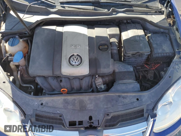 2009 Volkswagen Jetta Sedan SE with VIN 3VWRM71K29M063743, listed as a Copart auction lot 48214625 with 114,164 mi miles and Clean Title. Bid and sale history available at carsss.com. Image 11.