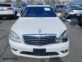2009 Mercedes-Benz S-Class 5.5L V8 with VIN WDDNG71X09A272339, listed as a IAAI auction lot 41589581 with 130,972 mi miles. Bid and sale history available at carsss.com. Image 12.