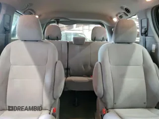2017 Toyota Sienna L z VIN 5TDZZ3DC0HS867622, wystawiony jako Copart lot #57879455 z przebiegiem 193 749 mil mil oraz Czysty tytuł • Clean title. Historia ofert i sprzedaży dostępna na DreamBid. Obrazek 10.