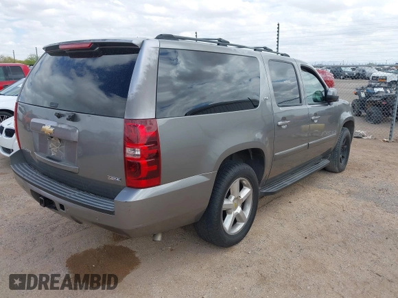 2007 Chevrolet Suburban LT with VIN 1GNFK16327J242103, listed as a IAAI auction lot 42172990 with 185,103 mi miles and . Bid and sale history available at DreamBid. Image 4.