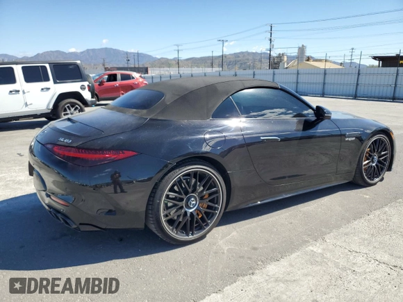 2022 Mercedes-Benz SL 63 AMG z VIN W1KVK8BB8NF008984, wystawiony jako Copart lot #45686325 z przebiegiem 5 396 mil mil oraz Czysty tytuł • Clean title. Historia ofert i sprzedaży dostępna na DreamBid. Obrazek 3.