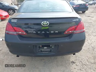 2008 Toyota Avalon XL with VIN 4T1BK36BX8U261200, listed as a IAAI auction lot 40973174 with 248,038 mi miles. Bid and sale history available at carsss.com. Image 17.