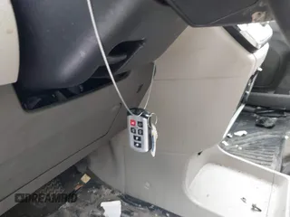 2018 Toyota Sienna XLE with VIN 5TDDZ3DC2JS191352, listed as a IAAI auction lot 41458248 with 143,664 mi miles. Bid and sale history available at carsss.com. Image 11.
