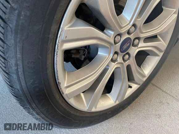 2020 Ford Edge Titanium z VIN 2FMPK3K91LBB37761, wystawiony jako IAAI lot #42829390 z przebiegiem 90 117 mil mil oraz . Historia ofert i sprzedaży dostępna na DreamBid. Obrazek 29.