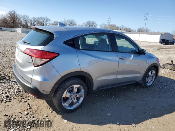 2021 Honda HR-V LX with VIN 3CZRU6H37MM719420, listed as a Copart auction lot 49450395 with 17,264 mi miles and Salvage Title. Bid and sale history available at carsss.com. Image 3.
