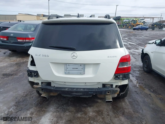 2012 Mercedes-Benz GLK-Class GLK 350 with VIN WDCGG8HB4CF840390, listed as a IAAI auction lot 41697866 with 183,163 mi miles. Bid and sale history available at carsss.com. Image 16.