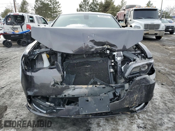 2020 Chrysler 300 S with VIN 2C3CCAGG4LH131580, listed as a Copart auction lot 42035725 with 70,741 mi miles and Salvage Title. Bid and sale history available at DreamBid. Image 5.