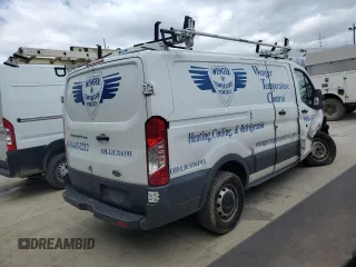 2015 Ford Transit Cargo с VIN 1FTNR1ZM4FKB09081, выставлен на аукционе Copart как лот 58223655 с пробегом 158 327 миль миль и Списание • Salvage title. История ставок и продаж доступна на DreamBid. Изображение 3.