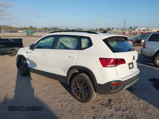 2023 Volkswagen Taos S z VIN 3VVDX7B23PM350624, wystawiony jako IAAI lot #41510156 z przebiegiem 34 203 mil mil oraz . Historia ofert i sprzedaży dostępna na DreamBid. Obrazek 3.