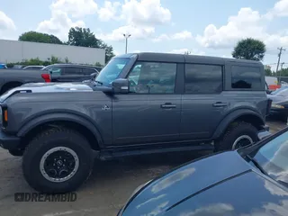 2024 Ford Bronco Outer Banks z VIN 1FMDE8BHXRLA40761, wystawiony jako IAAI lot #42704734 z przebiegiem 22 706 mil mil oraz . Historia ofert i sprzedaży dostępna na DreamBid. Obrazek 14.