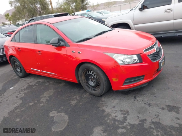 2014 Chevrolet Cruze LS with VIN 1G1PA5SG1E7182561, listed as a IAAI auction lot 41818810 with 162,415 mi miles. Bid and sale history available at carsss.com. Image 1.