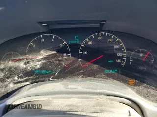 2003 Cadillac DeVille DTS z VIN 1G6KF57963U257494, wystawiony jako Copart lot #84532944 z przebiegiem 104 766 mil mil oraz Szkoda całkowita • Salvage title. Historia ofert i sprzedaży dostępna na DreamBid. Obrazek 9.