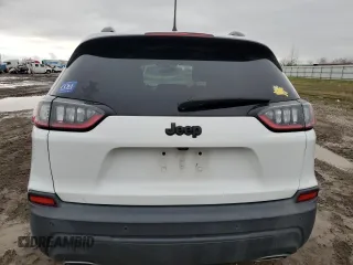 2019 Jeep Cherokee Latitude Plus with VIN 1C4PJLLX3KD300889, listed as a Copart auction lot 45118185 with 87,716 mi miles and Salvage title. Bid and sale history available at DreamBid. Image 6.