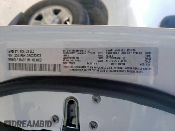 2024 Ram 2500 Tradesman with VIN 3C6UR5HL7RG282673, listed as a Copart auction lot 62127715 with 3,338 mi miles and Salvage title. Bid and sale history available at DreamBid. Image 13.