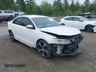 2012 Volkswagen Jetta SE с VIN 3VWDP7AJXCM385787, выставлен на аукционе IAAI как лот 42278735 с пробегом 245 746 миль миль и . История ставок и продаж доступна на DreamBid. Изображение 1.
