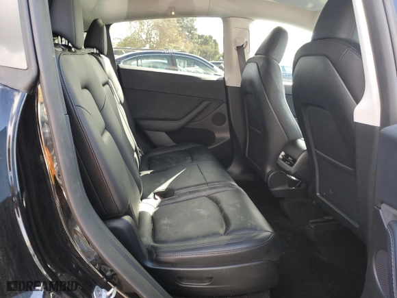 2024 Tesla Model Y Long Range with VIN 7SAYGAEE0RF062945, listed as a Copart auction lot 42835635 with 16,992 mi miles and Salvage Title. Bid and sale history available at carsss.com. Image 11.