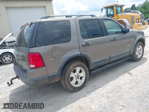 2003 Ford Explorer XLT z VIN 1FMZU63KX3UB62643, wystawiony jako IAAI lot #42185398 z przebiegiem 175 926 mil mil oraz . Historia ofert i sprzedaży dostępna na DreamBid. Obrazek 4.