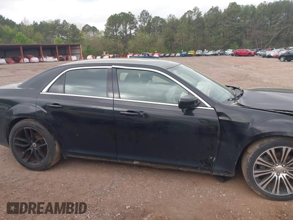 2013 Chrysler 300 with VIN 2C3CCABG4DH712280, listed as a IAAI auction lot 41471254 with 213,280 mi miles. Bid and sale history available at carsss.com. Image 14.