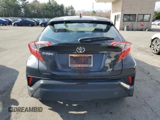 2018 Toyota C-HR XLE z VIN NMTKHMBX5JR016663, wystawiony jako Copart lot #52088425 z przebiegiem 106 566 mil mil oraz Szkody całkowita. Historia ofert i sprzedaży dostępna na DreamBid. Obrazek 6.