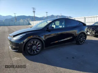 2020 Tesla Model Y Long Range z VIN 5YJYGDEF7LF049852, wystawiony jako Copart lot #55830065 z przebiegiem 51 619 mil mil oraz Szkoda całkowita • Salvage title. Historia ofert i sprzedaży dostępna na DreamBid. Obrazek 1.