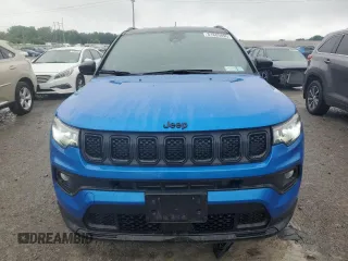2023 Jeep Compass Latitude с VIN 3C4NJDBN7PT548285, выставлен на аукционе Copart как лот 61689895 с пробегом 19 749 миль миль и Списание • Salvage title. История ставок и продаж доступна на DreamBid. Изображение 5.