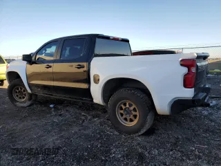 2021 Chevrolet Silverado 1500 RST with VIN 3GCUYEED2MG483365, listed as a Copart auction lot 85583614 with 29,763 mi miles and Salvage Title. Bid and sale history available at carsss.com. Image 2.