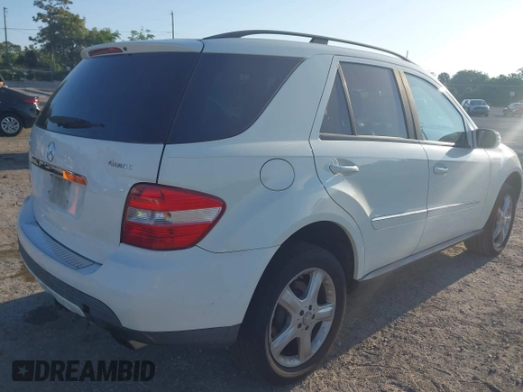 2008 Mercedes-Benz M 350 with VIN 4JGBB86E78A339747, listed as a IAAI auction lot 42133297 with 201,280 mi miles and . Bid and sale history available at DreamBid. Image 4.