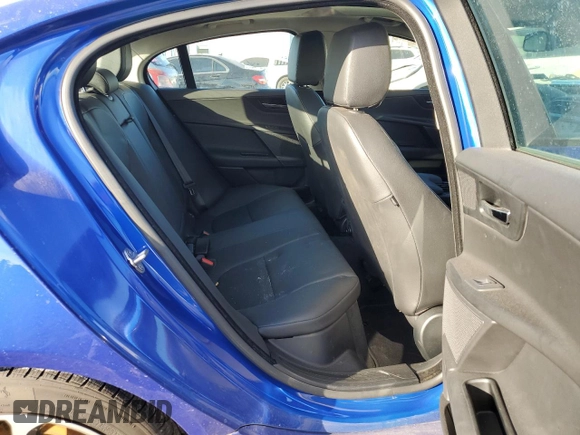2017 Jaguar XE 35t Premium with VIN SAJAD4BV8HA961672, listed as a Copart auction lot 42923875 with 33,655 mi miles and Salvage Title. Bid and sale history available at DreamBid. Image 10.