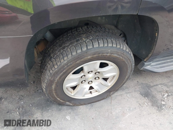 2017 Chevrolet Tahoe Commercial with VIN 1GNLCDEC0HR303602, listed as a IAAI auction lot 41718630 with 196,484 mi miles and . Bid and sale history available at DreamBid. Image 6.