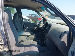 2001 Ford Escape XLT with VIN 1FMYU04131KA35322, listed as a IAAI auction lot 42584785 with 134,838 mi miles and . Bid and sale history available at DreamBid. Image 5.