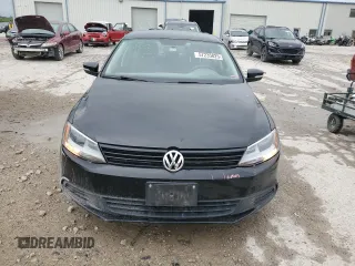 2012 Volkswagen Jetta SE с VIN 3VWDP7AJ8CM107177, выставлен на аукционе Copart как лот 57235825 с пробегом 99 793 миль миль и Списание • Salvage title. История ставок и продаж доступна на DreamBid. Изображение 5.