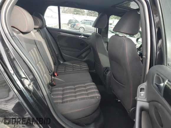 2011 Volkswagen GTI w/Sunroof & Navi PZEV z VIN WVWGD7AJ3BW080266, wystawiony jako Copart lot #88454655 z przebiegiem 171 328 mil mil oraz Szkoda całkowita • Salvage title. Historia ofert i sprzedaży dostępna na DreamBid. Obrazek 10.