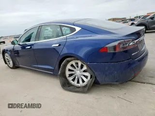 2017 Tesla Model S 60 с VIN 5YJSA1E14HF190251, выставлен на аукционе Copart как лот 63648045 с пробегом 79 379 миль миль и Списание • Salvage title. История ставок и продаж доступна на DreamBid. Изображение 2.