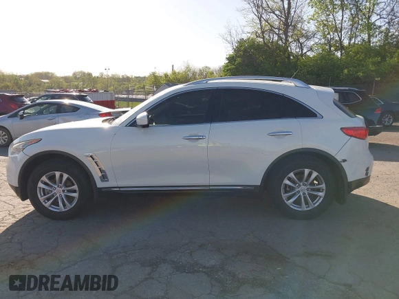 2013 Infiniti FX with VIN JN8CS1MWXDM170526, listed as a IAAI auction lot 42123275 with 171,778 mi miles and . Bid and sale history available at DreamBid. Image 15.