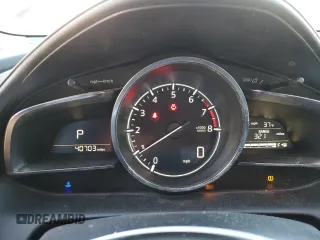 2018 Mazda CX-3 Grand Touring z VIN JM1DKFD79J0313779, wystawiony jako Copart lot #49120125 z przebiegiem 40 703 mil mil oraz Szkody całkowita. Historia ofert i sprzedaży dostępna na DreamBid. Obrazek 9.