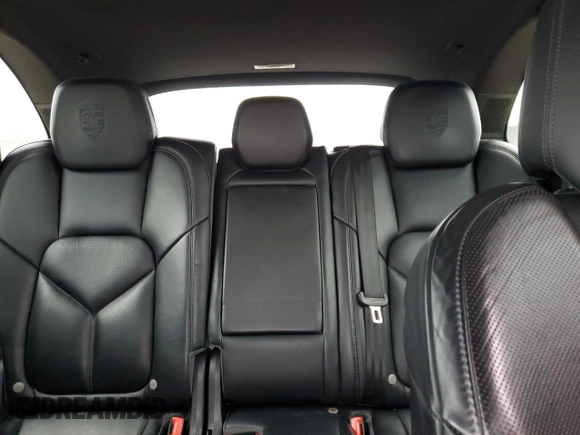 2017 Porsche Cayenne with VIN WP1AA2A25HKA80925, listed as a Copart auction lot 45039835 with 83,973 mi miles and Salvage Title. Bid and sale history available at carsss.com. Image 10.
