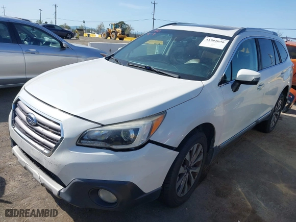 2017 Subaru Outback Touring with VIN 4S4BSETC5H3382683, listed as a IAAI auction lot 41992656 with 226,518 mi miles. Bid and sale history available at carsss.com. Image 17.