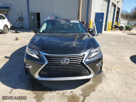 2017 Lexus ES with VIN 58ABK1GG5HU076155, listed as a Copart auction lot 47296605 with 71,820 mi miles and Salvage Title. Bid and sale history available at carsss.com. Image 5.