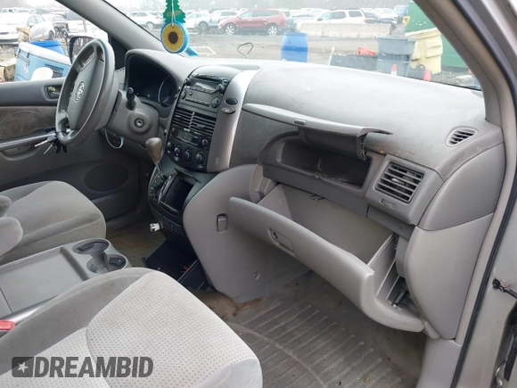 2007 Toyota Sienna CE with VIN 5TDZK23C67S096954, listed as a IAAI auction lot 41853962 with 185,852 mi miles. Bid and sale history available at carsss.com. Image 5.