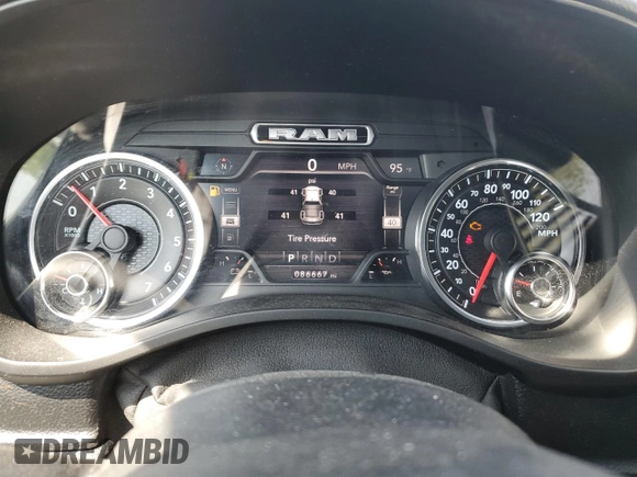2019 Ram 1500 Tradesman z VIN 1C6RR7FG9KS669229, wystawiony jako Copart lot #54341945 z przebiegiem 86 667 mil mil oraz Nie do naprawy • Non repairable. Historia ofert i sprzedaży dostępna na DreamBid. Obrazek 9.